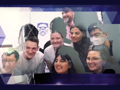 Dünyada bir ilk: Tələbələr binadan çıxmadan ABŞ-Kanada sərhədini “keçdilər” - FOTO