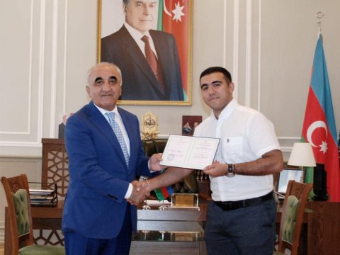 Vətən müharibəsi qəhrəmanı UNEC məzunu oldu