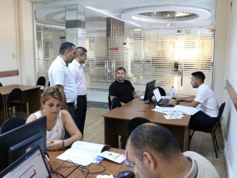 DİM əməkdaşları “Abituriyent Məsləhət Mərkəzləri”nə baxış keçiriblər