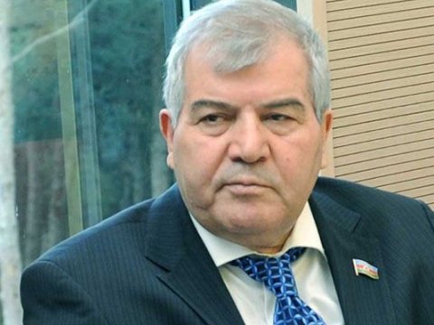 “İlkin təhsil hökmən ana dilində olmalıdır”-Sabir Rüstəmxanlı