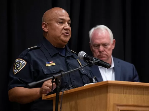 Texasda məktəbdə baş verən atışmaya görə polis rəisi işdən çıxarıldı-Detallar