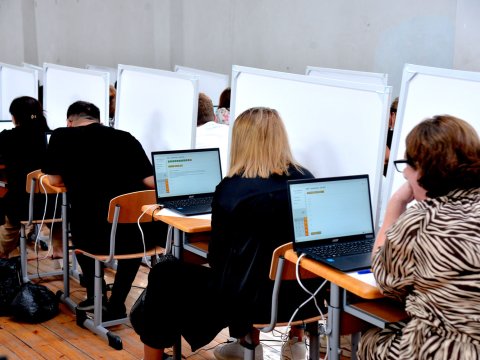 İşə qəbul müsabiqəsinin test imtahanı mərhələsi keçirilib