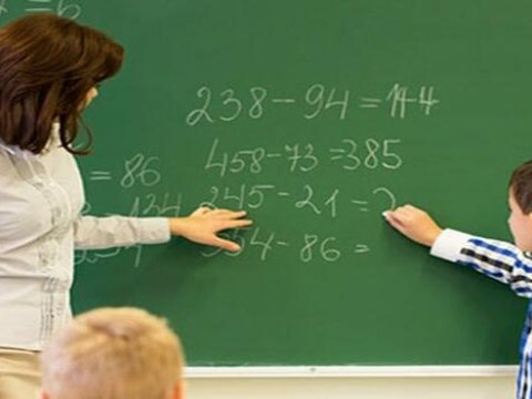 Emin Əmrullayev: “Zəif müəllim müasir tələblərə cavab verən şagird hazırlaya bilməz”