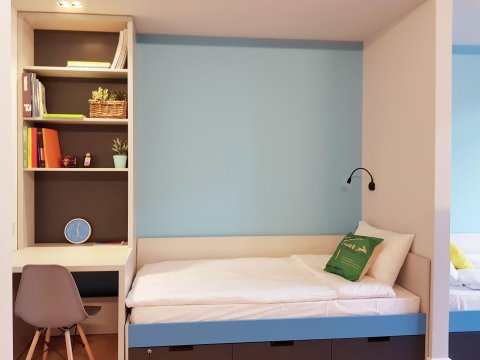 Nazir müşaviri tələbələrin yataqxana problemi ilə bağlı özəl sektora müraciət edib