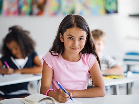 “Ümumi təhsildə qız şagirdlər daha yaxşı nəticə göstərirlər”-Rüfət Əzizov