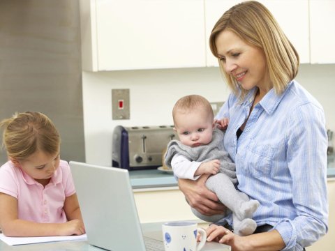 Təhsilli anaların yetişdirdiyi şagirdlər daha savadlı olur-Direktordan çağırış