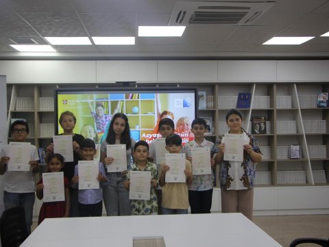 Azyaşlı öyrənənlərə beynəlxalq sertifikatlar təqdim edilib