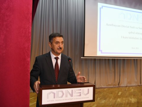 ADNSU-da birinci kursa qəbul olmuş tələbələrlə görüş keçirilib