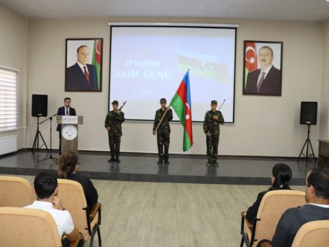 Peşə məktəblərində şəhidlərin xatirəsi yad edilib