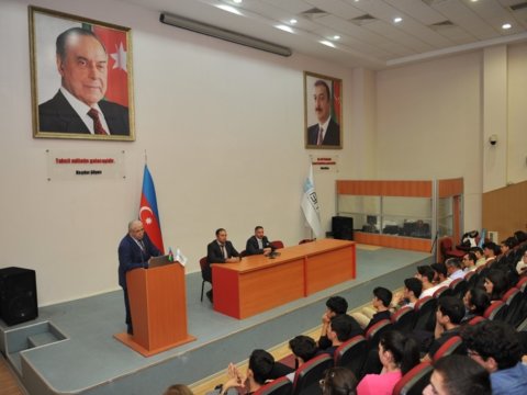 BMU-da I kurs tələbələri ilə növbəti görüş təşkil olunub  