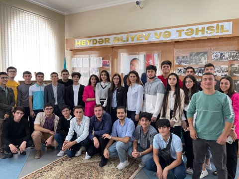 AzTU tələbələri Xalq Təhsili Muzeyini ziyarət edib