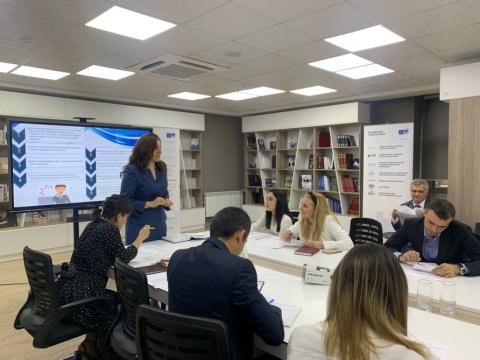 DİM bu mövzusunda təlim keçirilib  