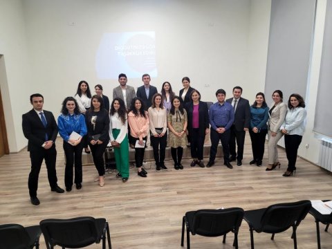 “İş yerində sosial münasibətlər və təşkilati mədəniyyət” mövzusunda təlim keçirilib