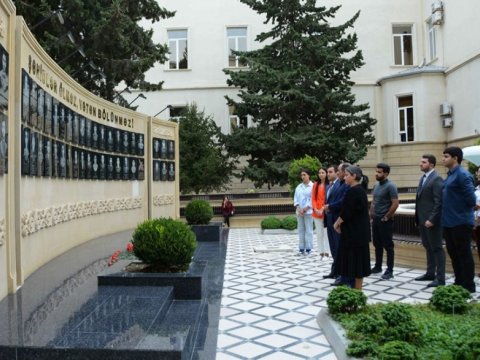 UNEC-in şəhid məzununun diplomu ailəsinə təqdim olunub