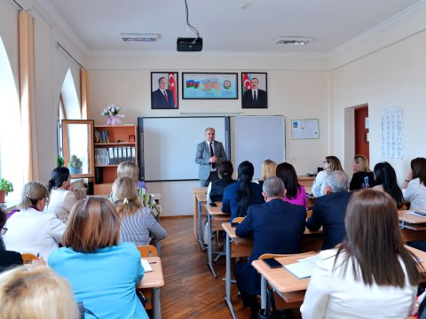 Bəzi məktəblərin əməkdaşları üçün seminarlar keçirilib