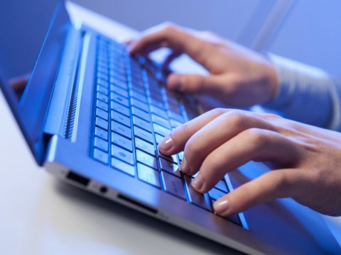 Dövlət qulluğu test imtahanına qeydiyyat aparılır