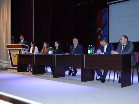 BMU-da“Düzgün ixtisası neçə seçməli?” mövzusunda təlim keçirilib