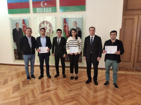“Biznes və Marketinq Analitikası” kursunun məzunlarına sertifikatlar təqdim olundu