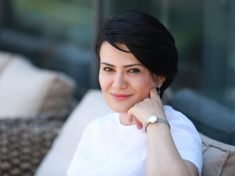Dərslikləri niyə müəllimlər yazmır?-Pedaqoqdan etiraz