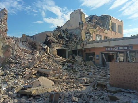 Ukrayna təhsili– Hər gün bir məktəb dağıdılır,  müəllimlər isə ölkəyə geri dönür  