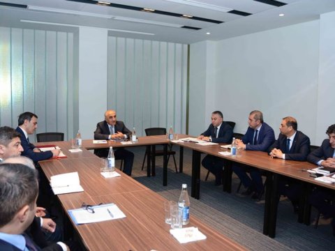 UNEC laboratoriyalarının mövcud durumu müzakirə olunub-FOTO