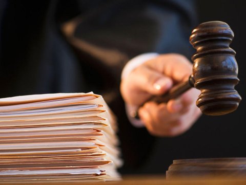 AMEA professorunun 2 milyon manatını mənimsəyən şəxslərə hökm oxundu