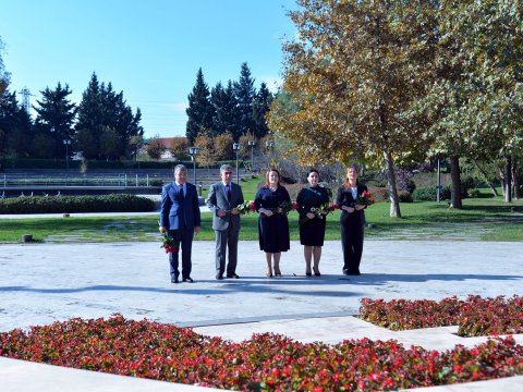 Heydər Əliyev irsinin öyrədilməsi ilə bağlı dərslərin keçirilməsinə başlanılıb-FOTO