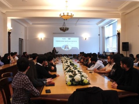 UNEC-də təlim: “Təhsildən işgüzar həyata”
