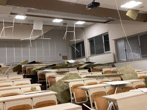 Güclü zəlzələ universitetə ciddi ziyan vurub-FOTOLAR