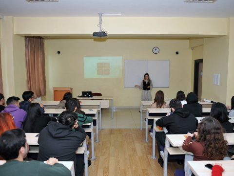 Tələbələr üçün “Strateji düşüncə və planlaşdırma” mövzusunda məlumatlandırma tədbiri keçirilib  