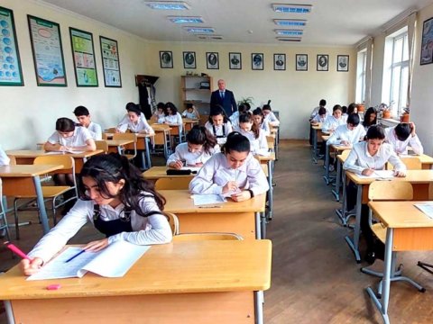 “Zəfər” tarix olimpiadasının məktəbdaxili mərhələsi başa çatıb