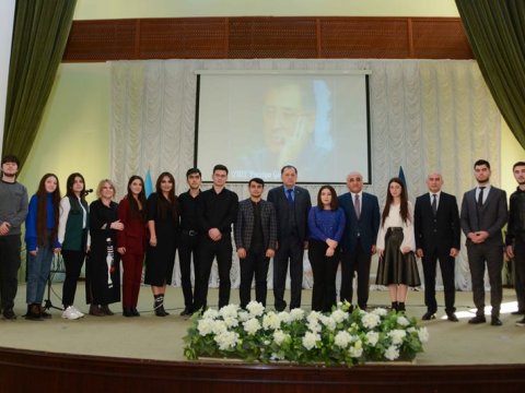 UNEC-də Baba Vəziroğlu ilə görüş keçirilib