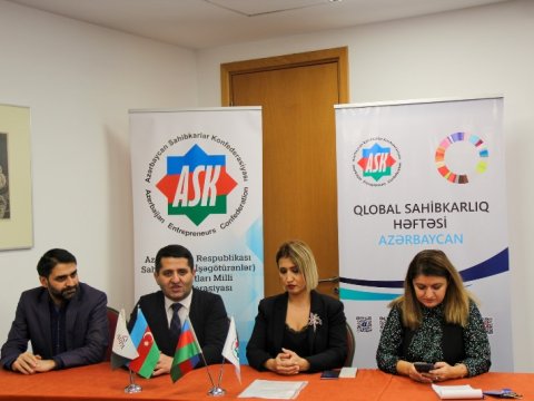UNEC əməkdaşları “Peşəkar mühasib sertifikatı”na həsr olunan tədbirdə iştirak ediblər