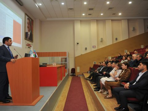 Struktur rəhbərləri akkreditasiya mövzusunda məlumatlandırılıblar