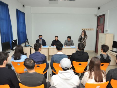 İkili diplom proqramı üzrə təhsil alan tələbələrlə müsahibələr təşkil olunub  