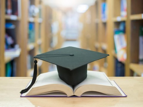 Bu şəxslər xarici dil imtahanından azad edilirlər