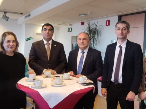 AzTU-nun rektoru Belçikada səfərdədir  