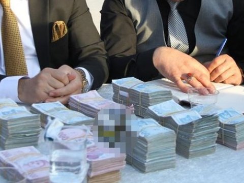  Direktorun ad gününə yığılan pul geri qaytarıldı 