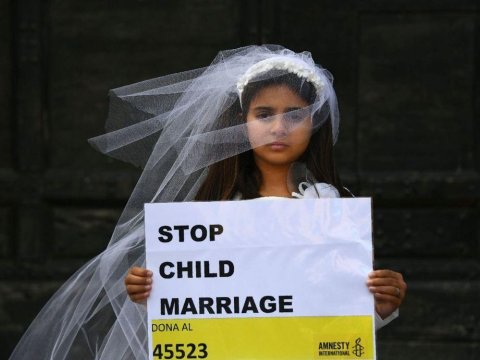 Şagirdlərin erkən nikahına görə kimlər məsuliyyət daşıyır? - Cəza nədir?      