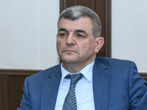 “Məzunların işsizlik problemi üçün çıxış yolu görünmür” – Bazar məhduddur