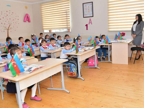 Məktəblərdə ikinövbəli dərslər keçirilməməlidir- CİDDİ FƏSADLAR