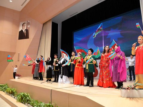 Üç əsrin şahidi olan 125 yaşlı məktəbin yubiley tədbiri