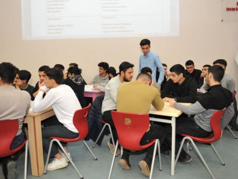 Tələbələr arasında “Brain ring” keçirilib