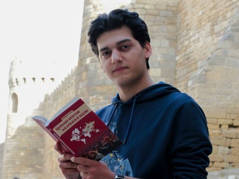 Həftənin kitabı: “İqtisadi vektor və strateji seçim”