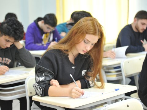 Universitetlərdə imtahan tarixləri kəskin hava səbəbindən  dəyişdirilə bilər?-“Onlayn formada  keçirilməlidir”