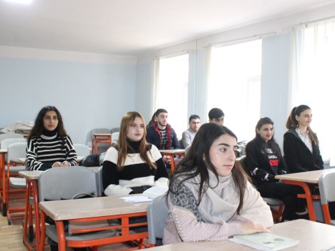 Valideynlər imtahan prosesini izləyiblər-MDU