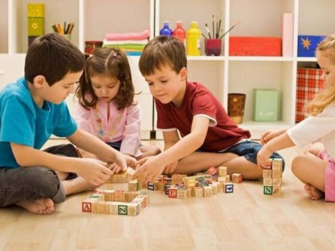 Oyuncaqların uşağın inkişafında rolu  