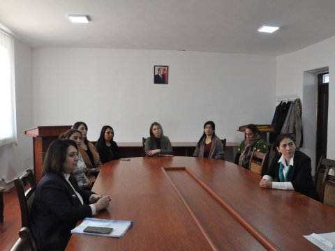 Valideynlər növbəti dəfə imtahan prosesini izləyiblər