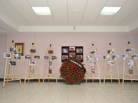 BMU-da Ümumxalq Hüzn Gününə həsr olunmuş sərgi keçirilib