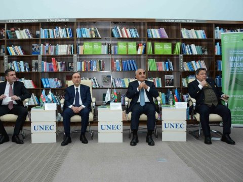 UNEC-də “Maliyyə iqtisadiyyatı” kitabının təqdimatı oldu